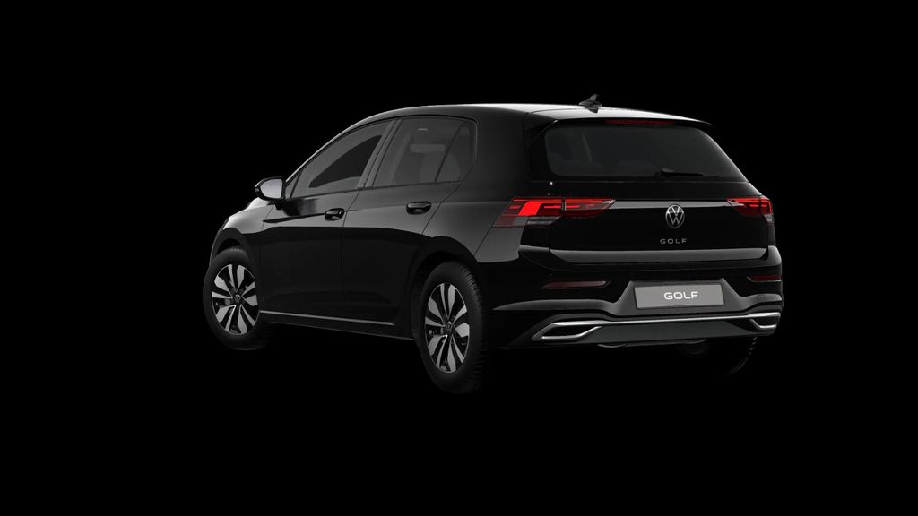 Volkswagen Golf 2023 г. Чёрный, пробег 30000 км