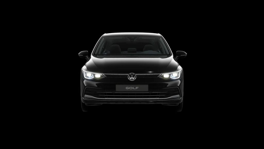 Volkswagen Golf 2023 г. Чёрный, пробег 30000 км