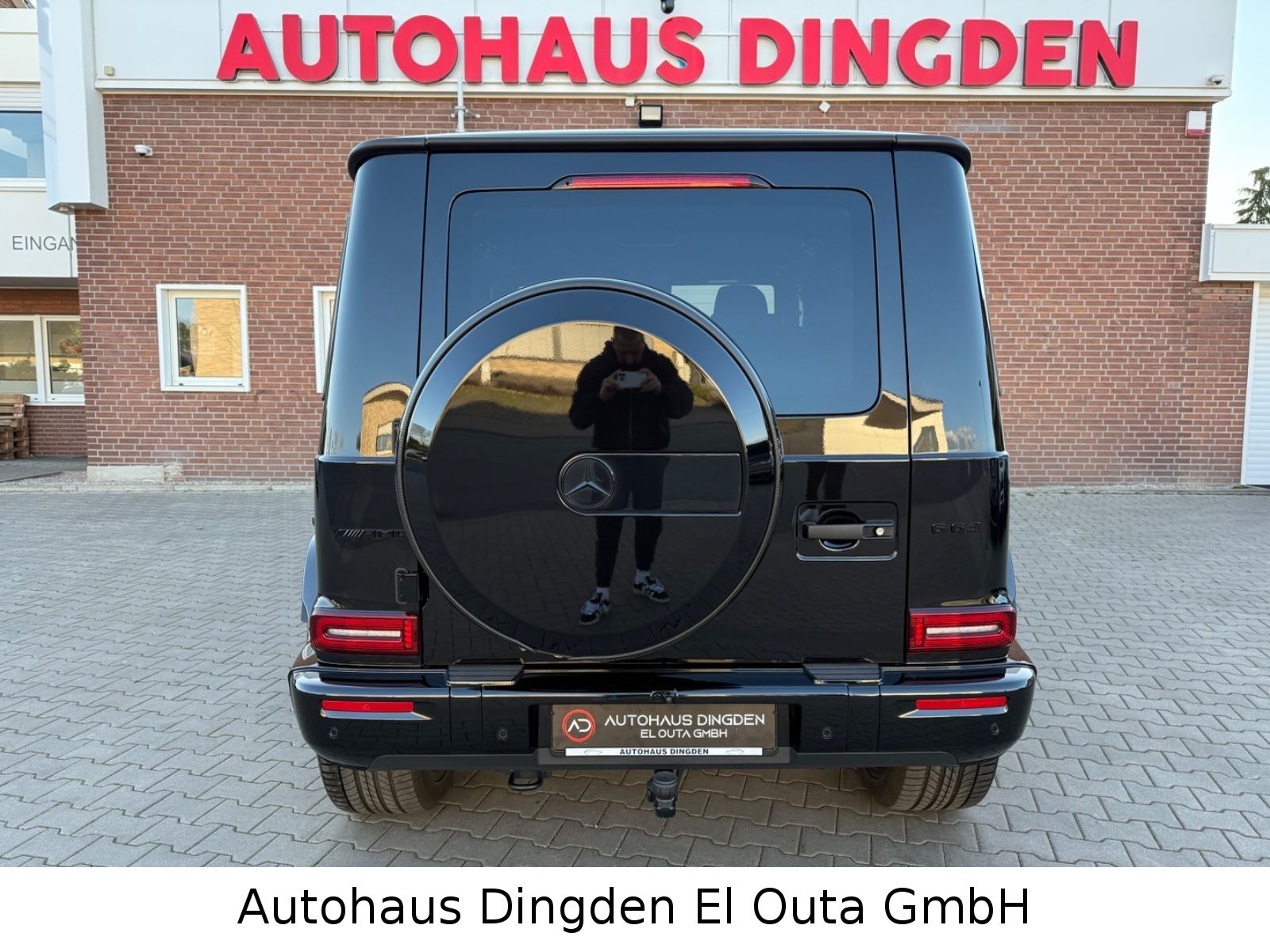 Mercedes-Benz G 63 AMG 2024 г. Чёрный, пробег 25000 км