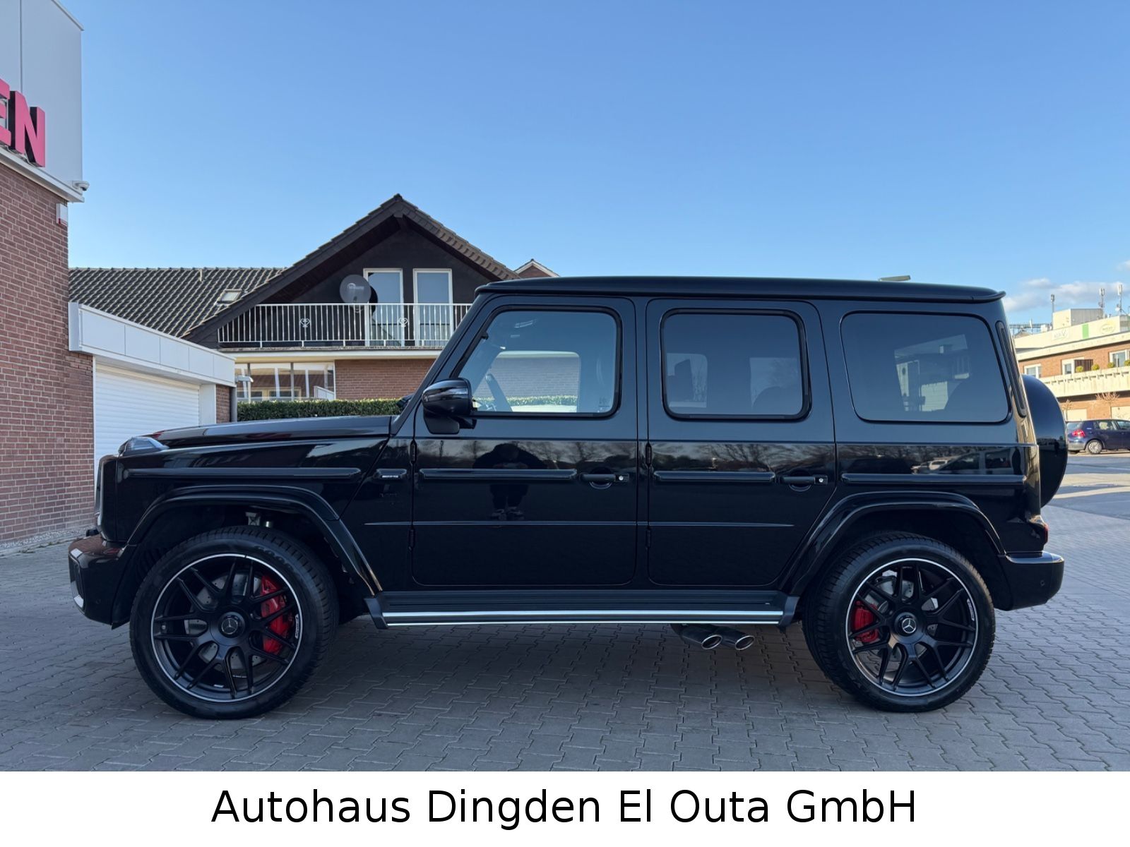 Mercedes-Benz G 63 AMG 2024 г. Чёрный, пробег 25000 км