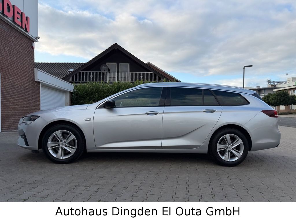 Opel Insignia 2023 г. Серебристый, пробег 58000 км