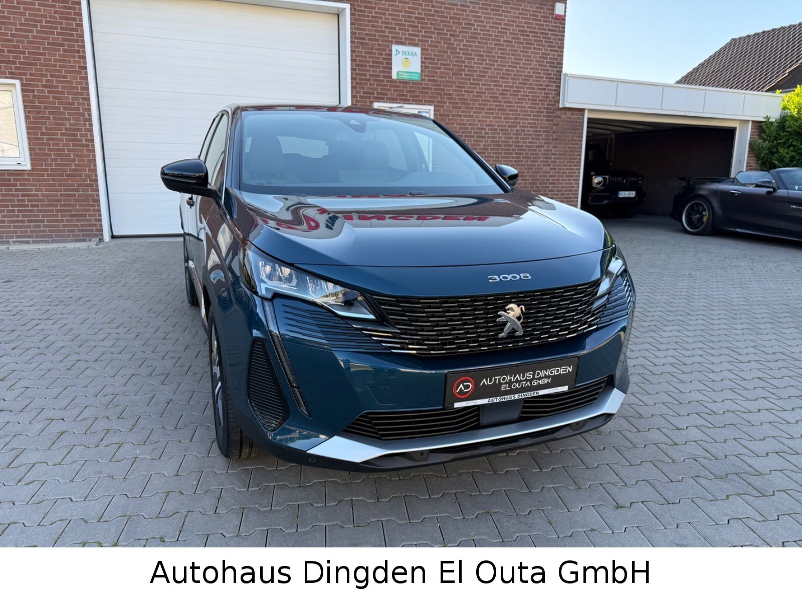Peugeot 3008 2023 г. Синий, пробег 58000 км