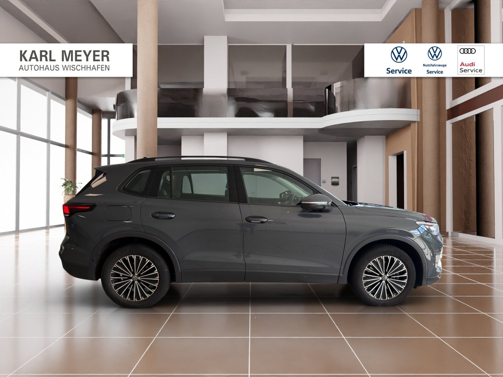 Volkswagen Tiguan 2024 г. Серый, пробег 55400 км