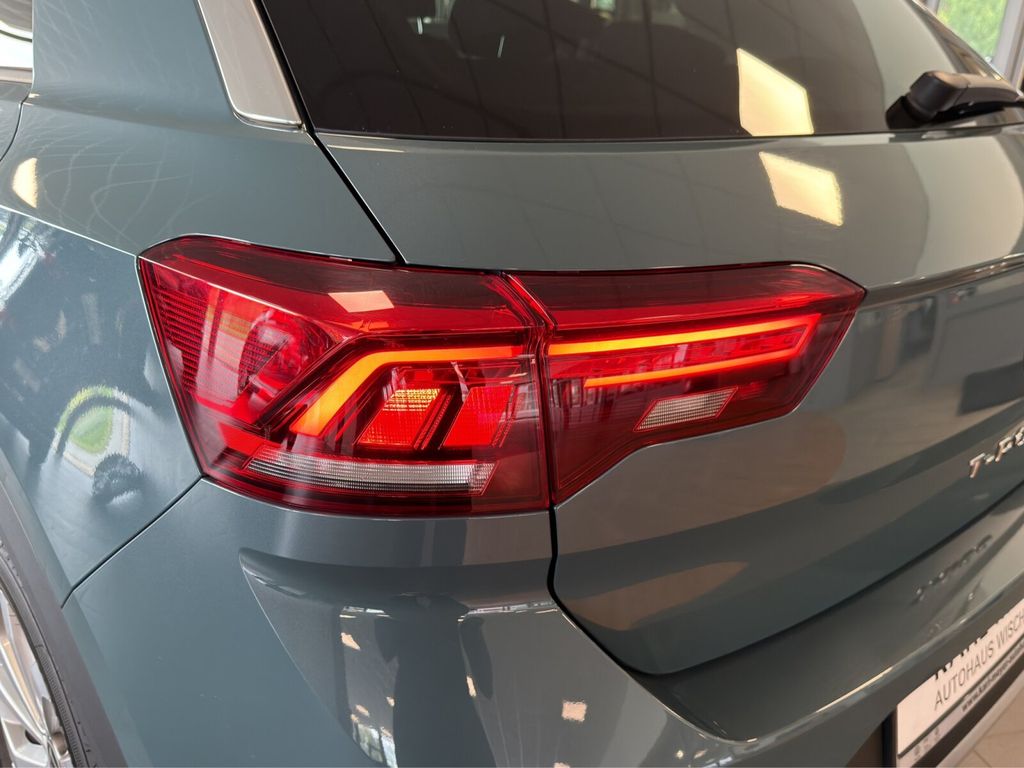 Volkswagen T-Roc 2022 г. Синий, пробег 39884 км