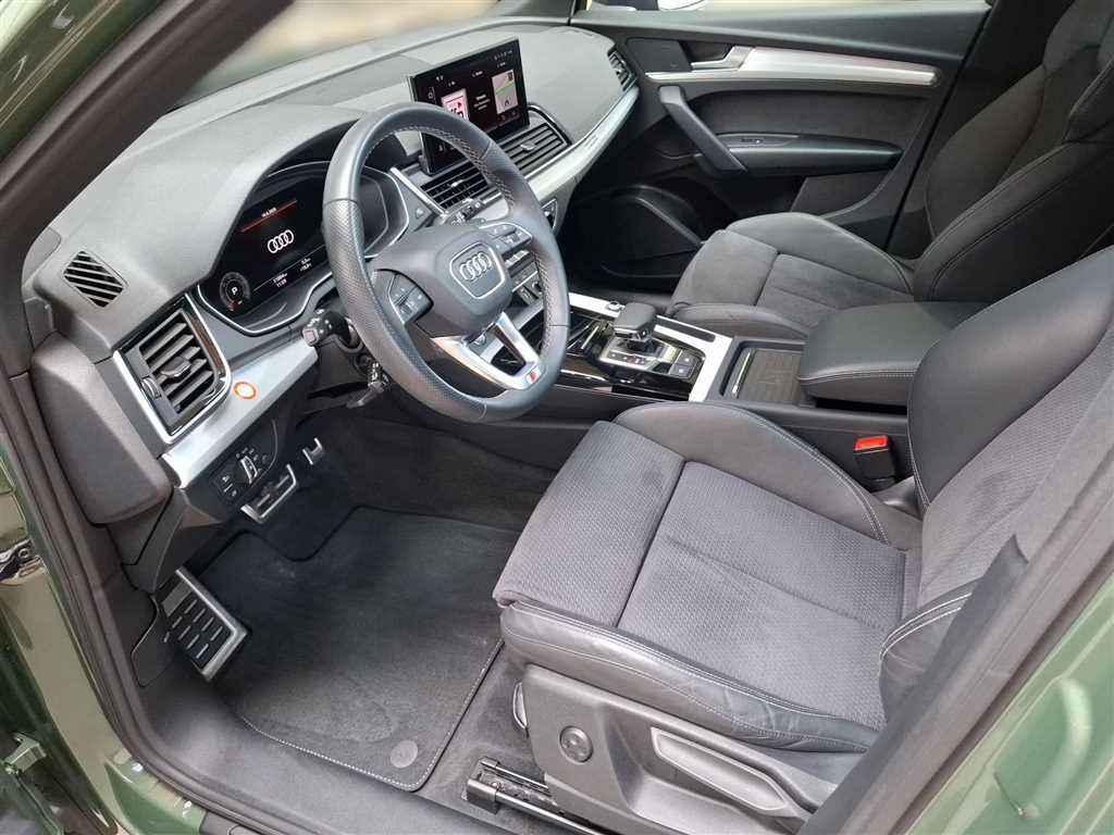 Audi Q5 2023 г. Зелёный, пробег 51882 км