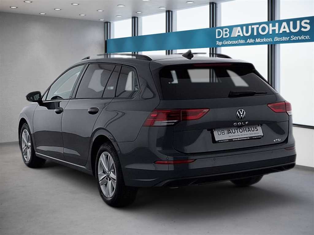 Volkswagen Golf 2024 г. Серый, пробег 53153 км