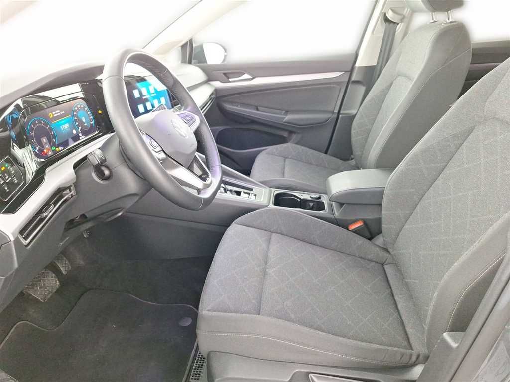 Volkswagen Golf 2024 г. Серый, пробег 53153 км