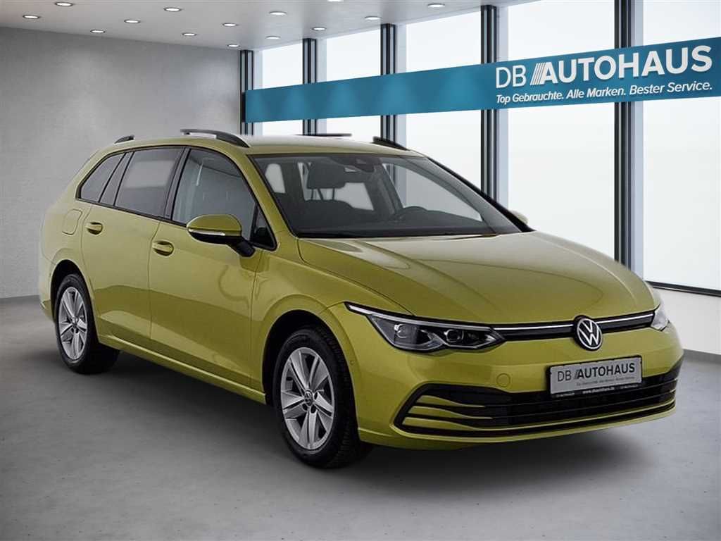 Volkswagen Golf 2024 г. Жёлтый, пробег 53414 км