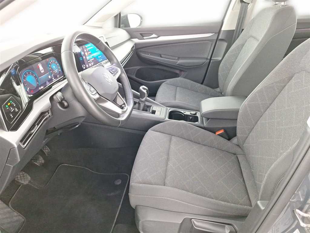 Volkswagen Golf 2024 г. Серый, пробег 37491 км
