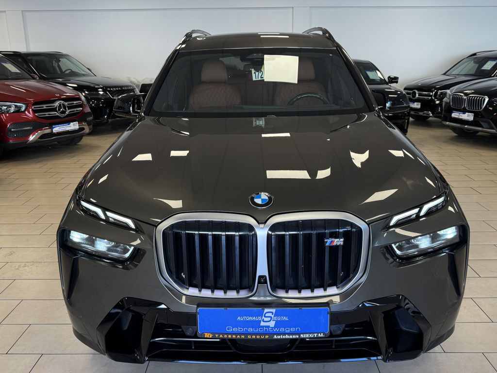 BMW X7 M60 2022 г. Зелёный, пробег 47285 км