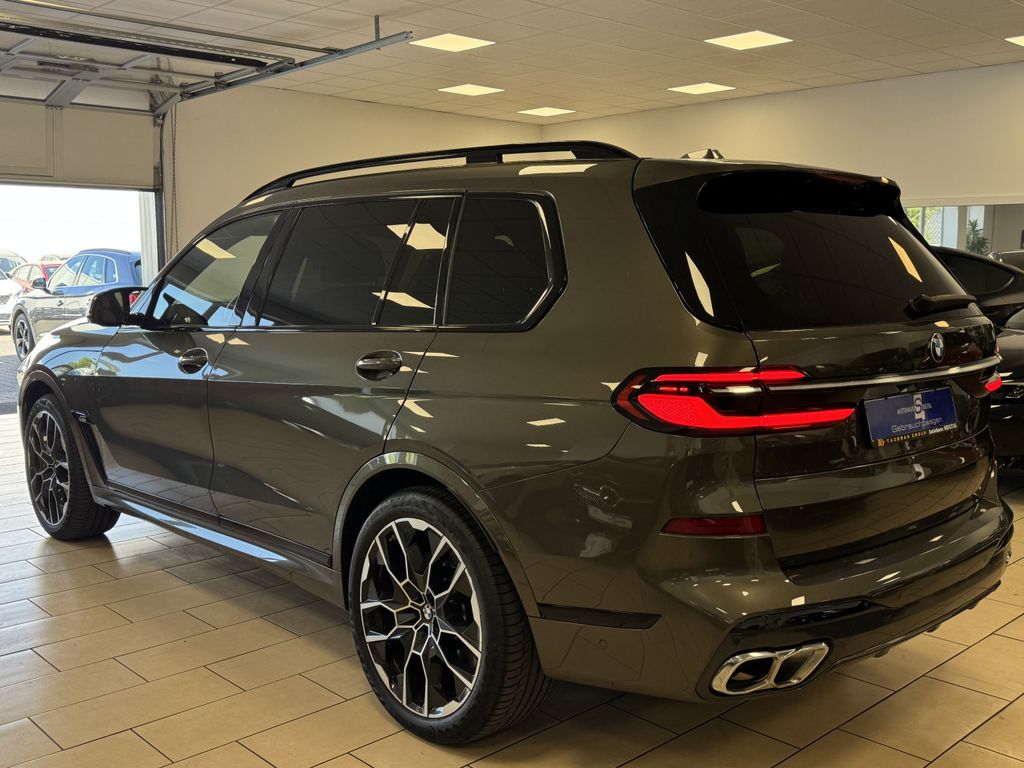 BMW X7 M60 2022 г. Зелёный, пробег 47285 км
