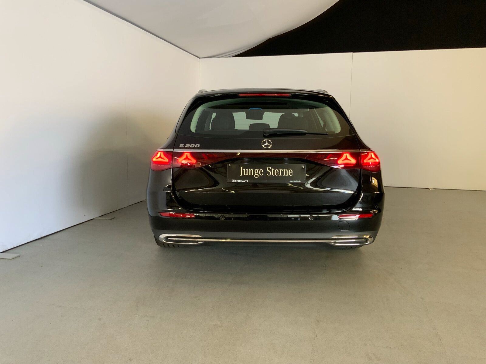 Mercedes-Benz E 200 2025 г. Чёрный, пробег 45130 км