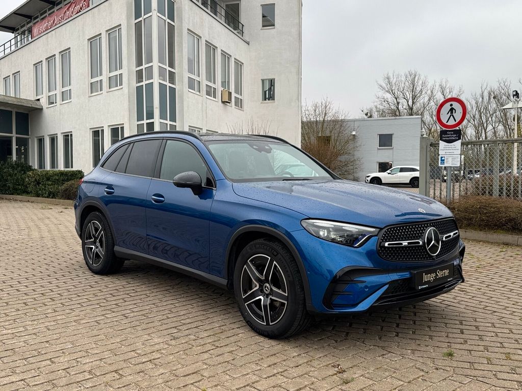 Mercedes-Benz GLC 300 2024 г. Синий, пробег 25202 км