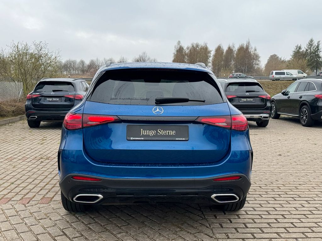 Mercedes-Benz GLC 300 2024 г. Синий, пробег 25202 км
