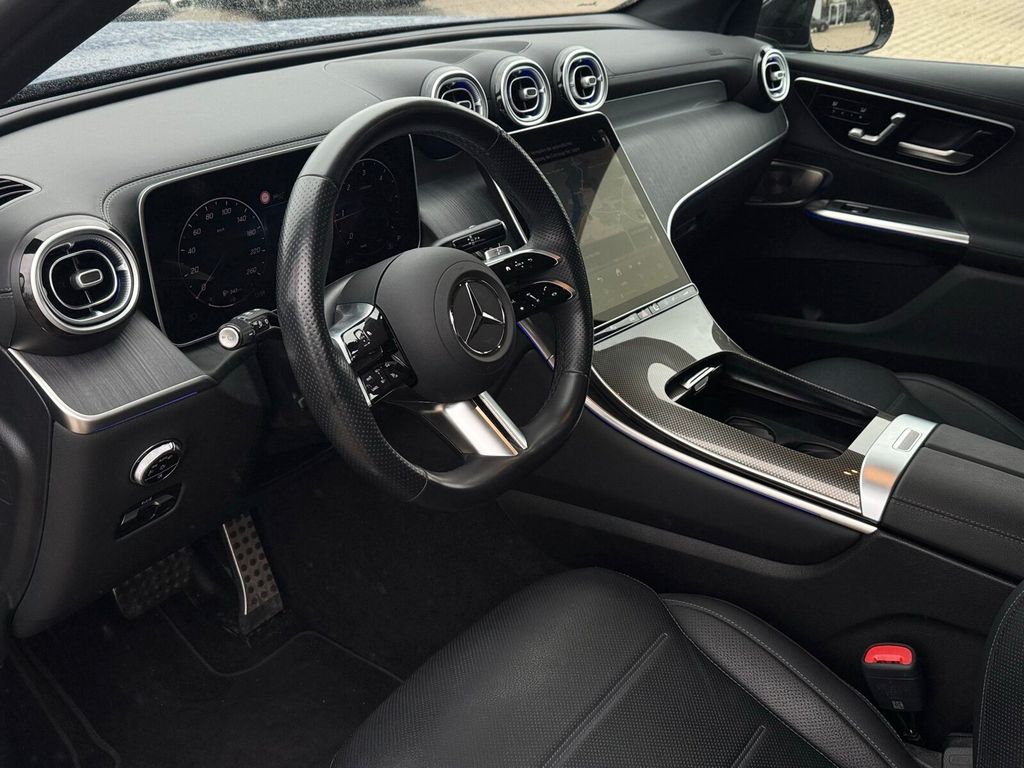 Mercedes-Benz GLC 300 2024 г. Синий, пробег 25202 км