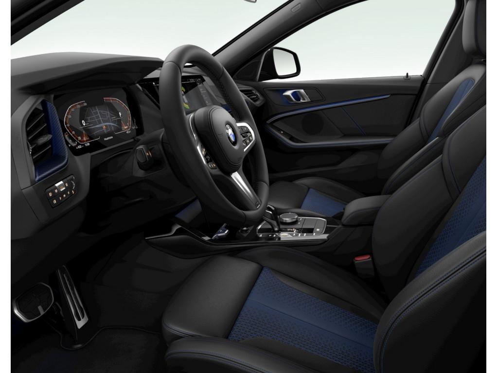 BMW 118 2023 г. Белый, пробег 49435 км