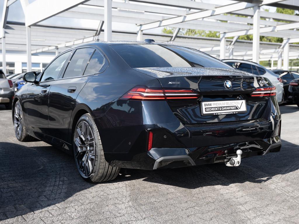 BMW 520 2025 г. Чёрный, пробег 25822 км