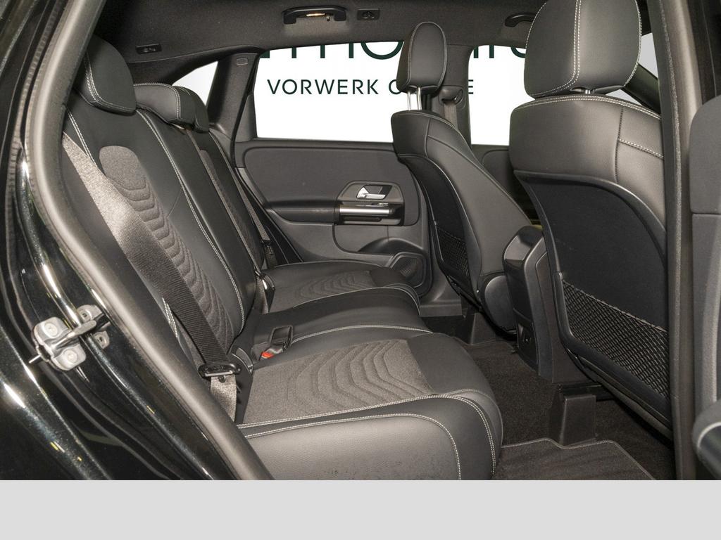 Mercedes-Benz B 200 2023 г. Чёрный, пробег 51269 км