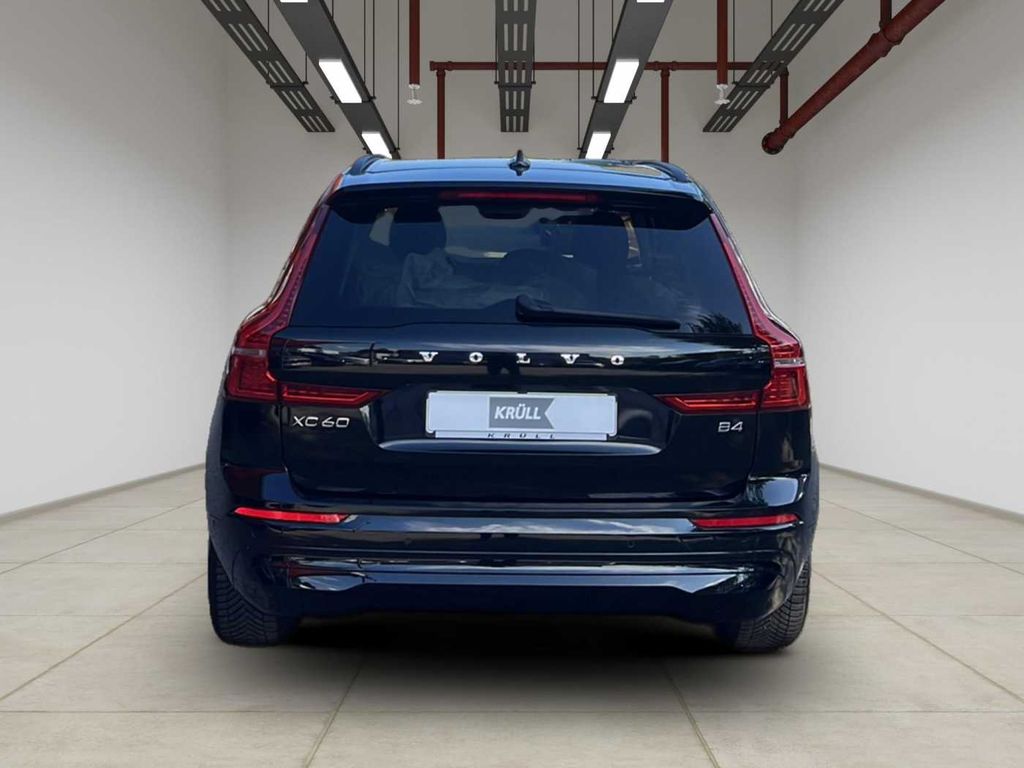 Volvo XC60 2022 г. Чёрный, пробег 47225 км