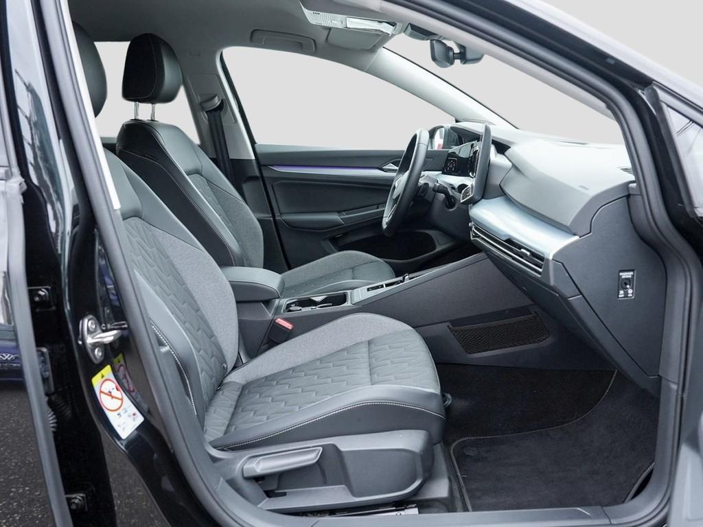 Volkswagen Golf 2025 г. Чёрный, пробег 19078 км