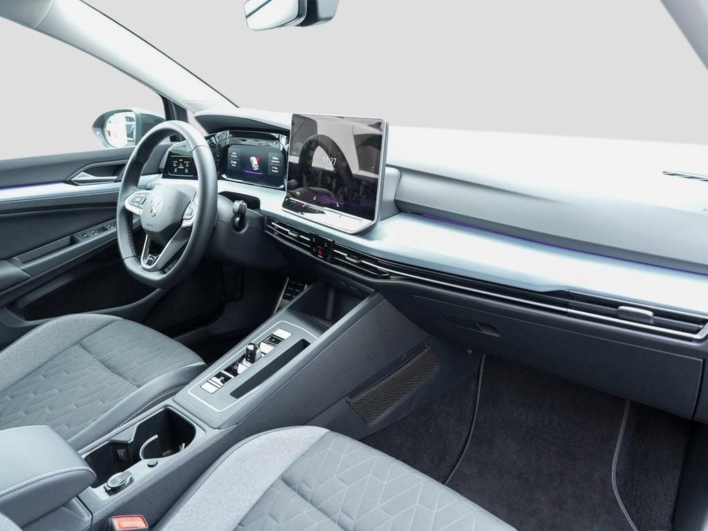 Volkswagen Golf 2025 г. Чёрный, пробег 19078 км