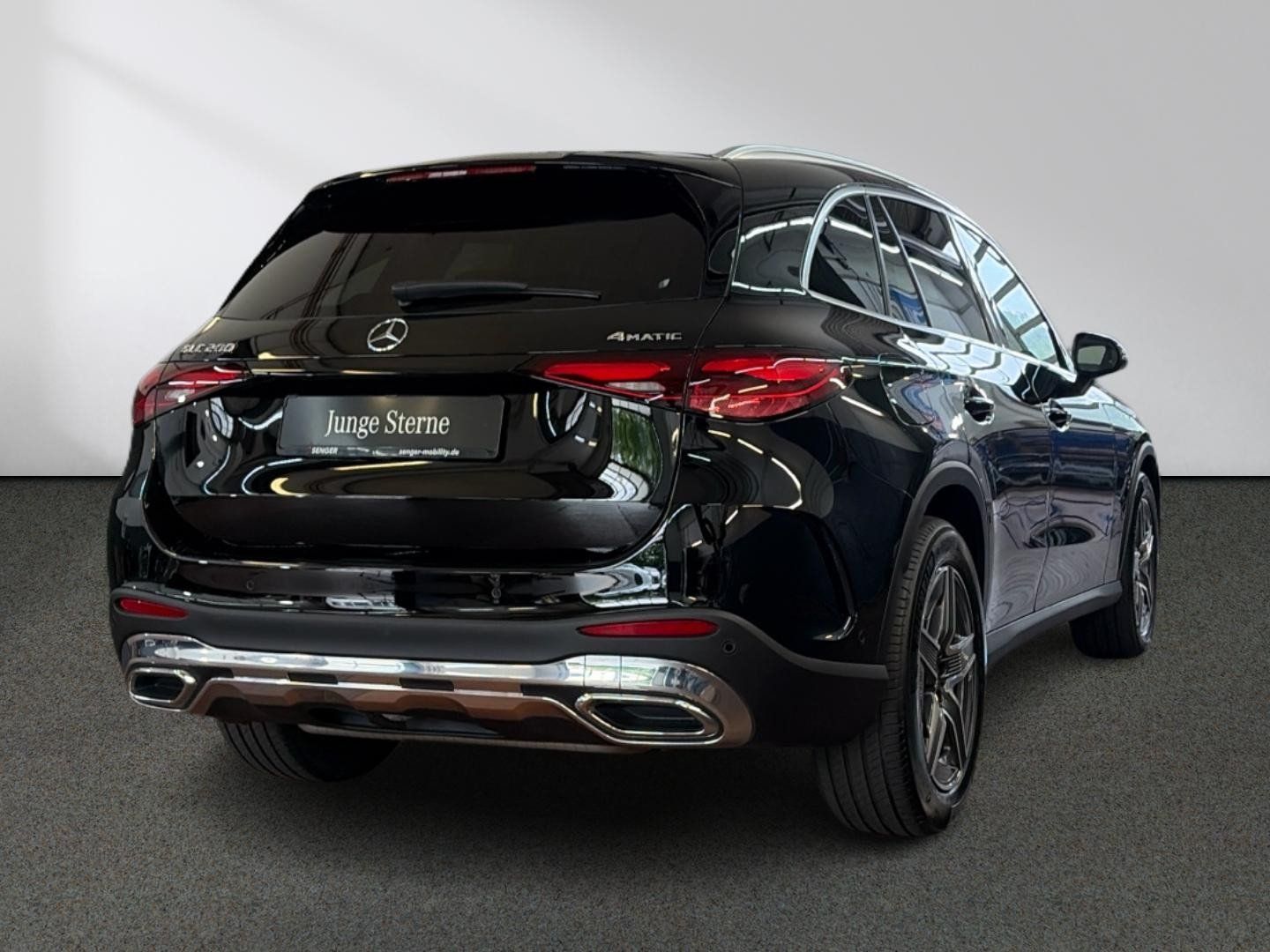 Mercedes-Benz GLC 200 2025 г. Чёрный, пробег 9291 км