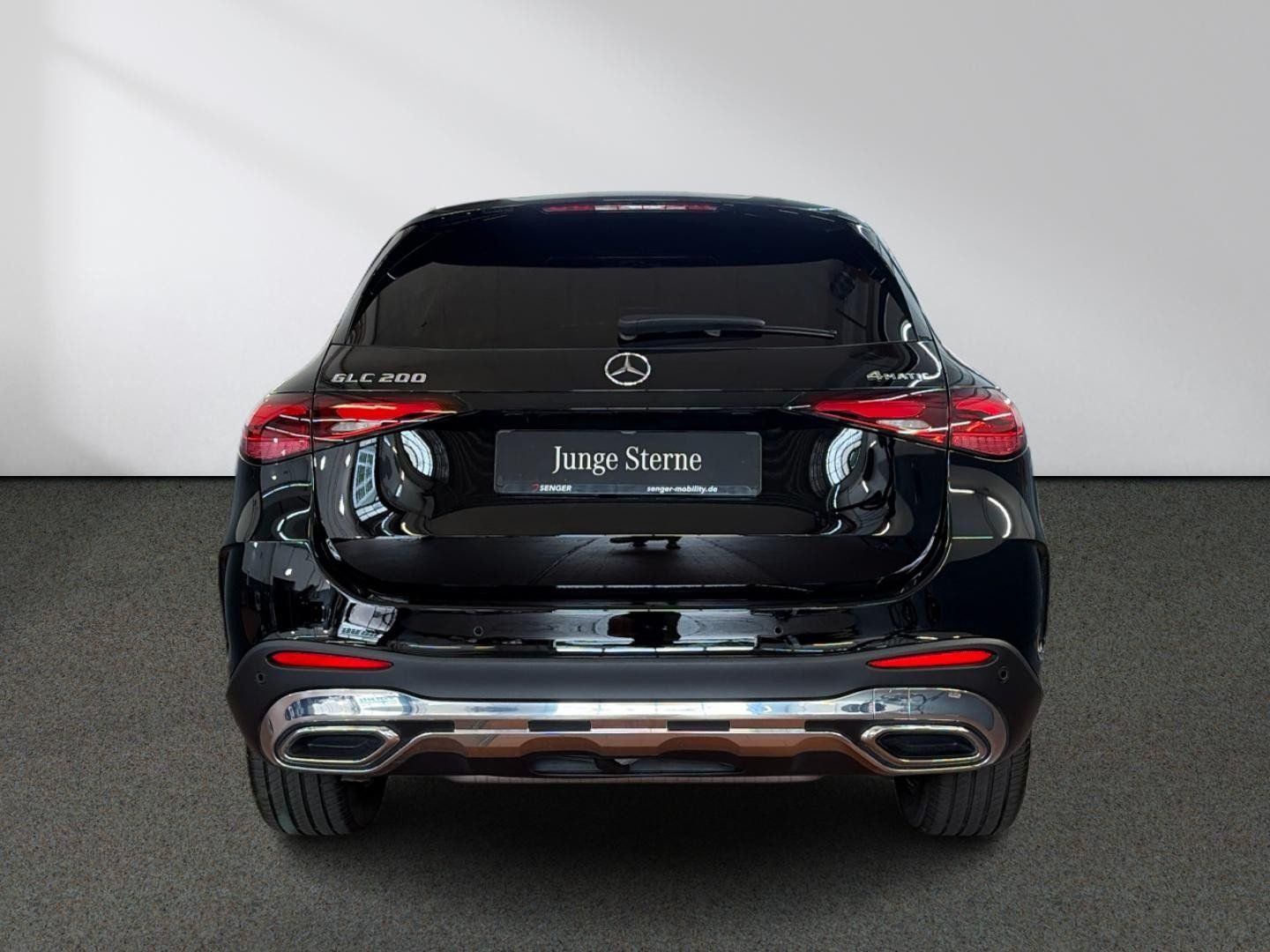 Mercedes-Benz GLC 200 2025 г. Чёрный, пробег 9291 км