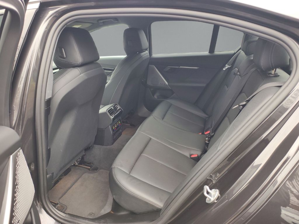 BMW 520 2024 г. Серый, пробег 52900 км