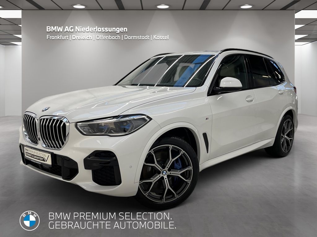 BMW X5 2023 г. Белый, пробег 54650 км
