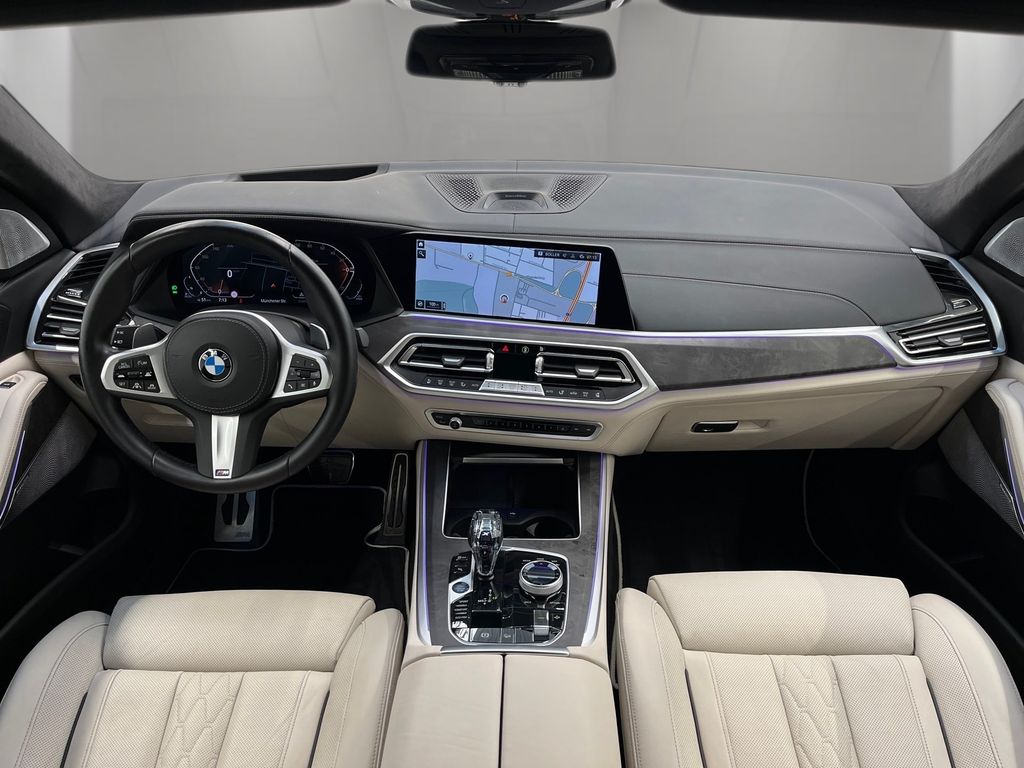 BMW X5 2023 г. Белый, пробег 54650 км