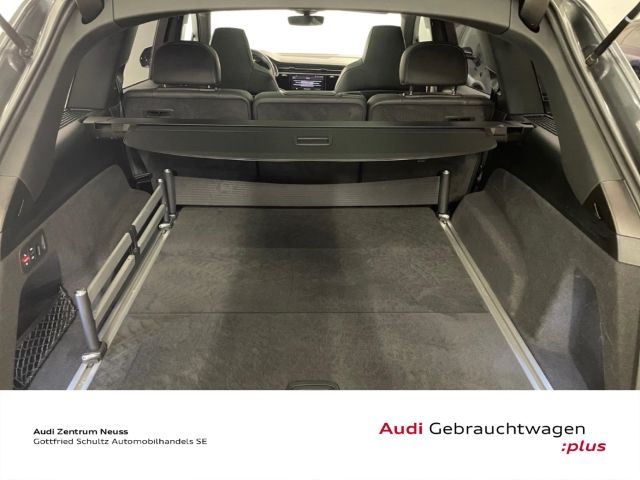 Audi SQ7 2022 г. Серый, пробег 44965 км