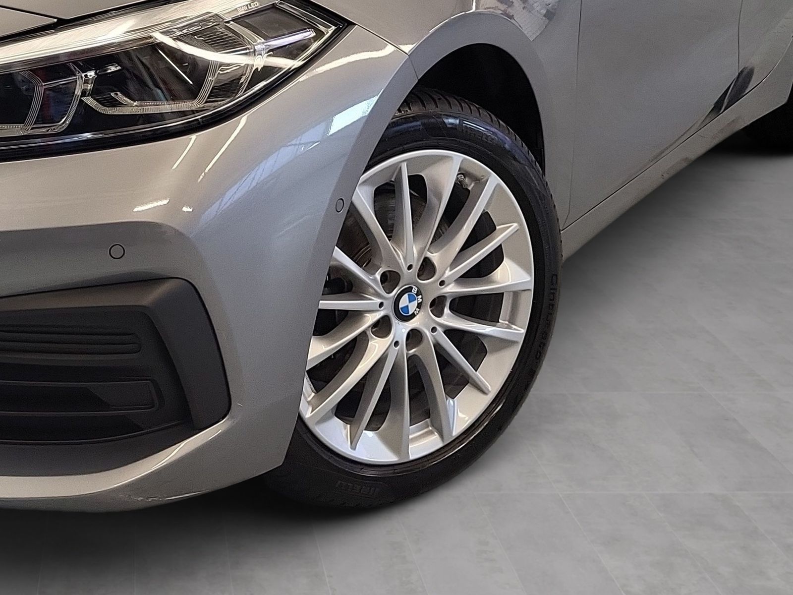 BMW 118 2023 г. Серый, пробег 50800 км