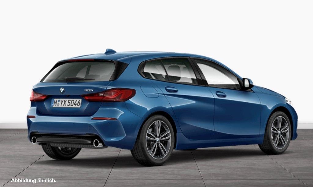 BMW 120 2023 г. Синий, пробег 22601 км