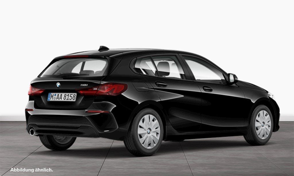BMW 118 2022 г. Чёрный, пробег 22973 км