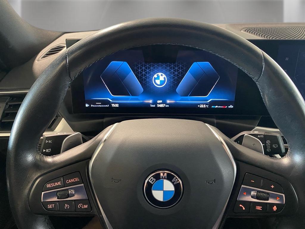 BMW 320 2023 г. Чёрный, пробег 54853 км