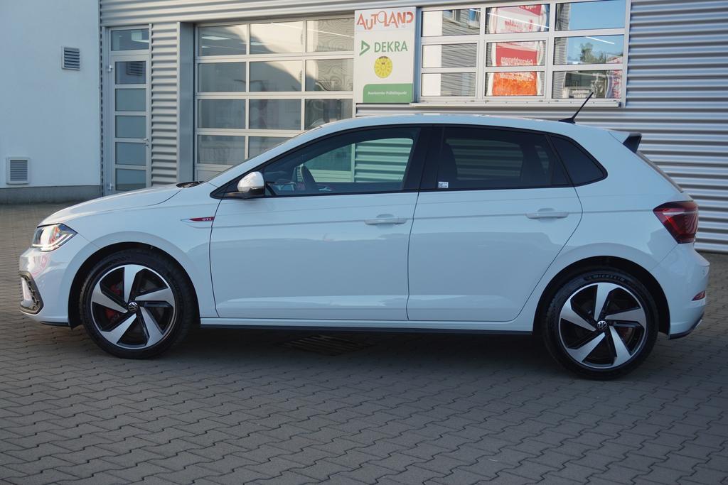 Volkswagen Polo 2024 г. Белый, пробег 40871 км