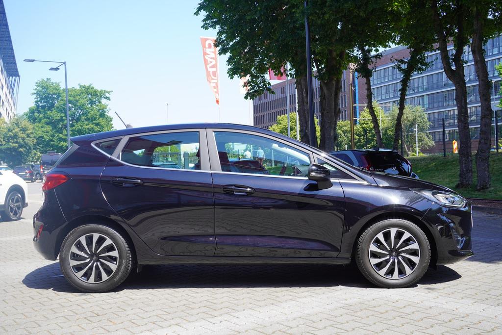 Ford Fiesta 2023 г. Чёрный, пробег 39671 км