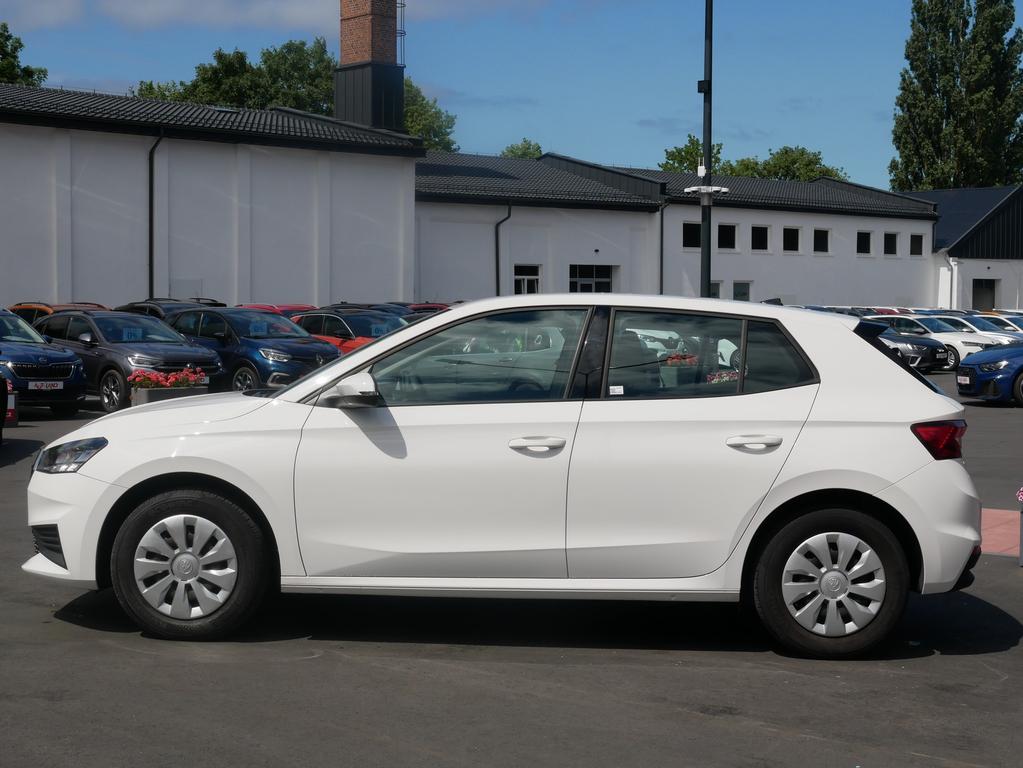 Skoda Fabia 2023 г. Белый, пробег 45202 км