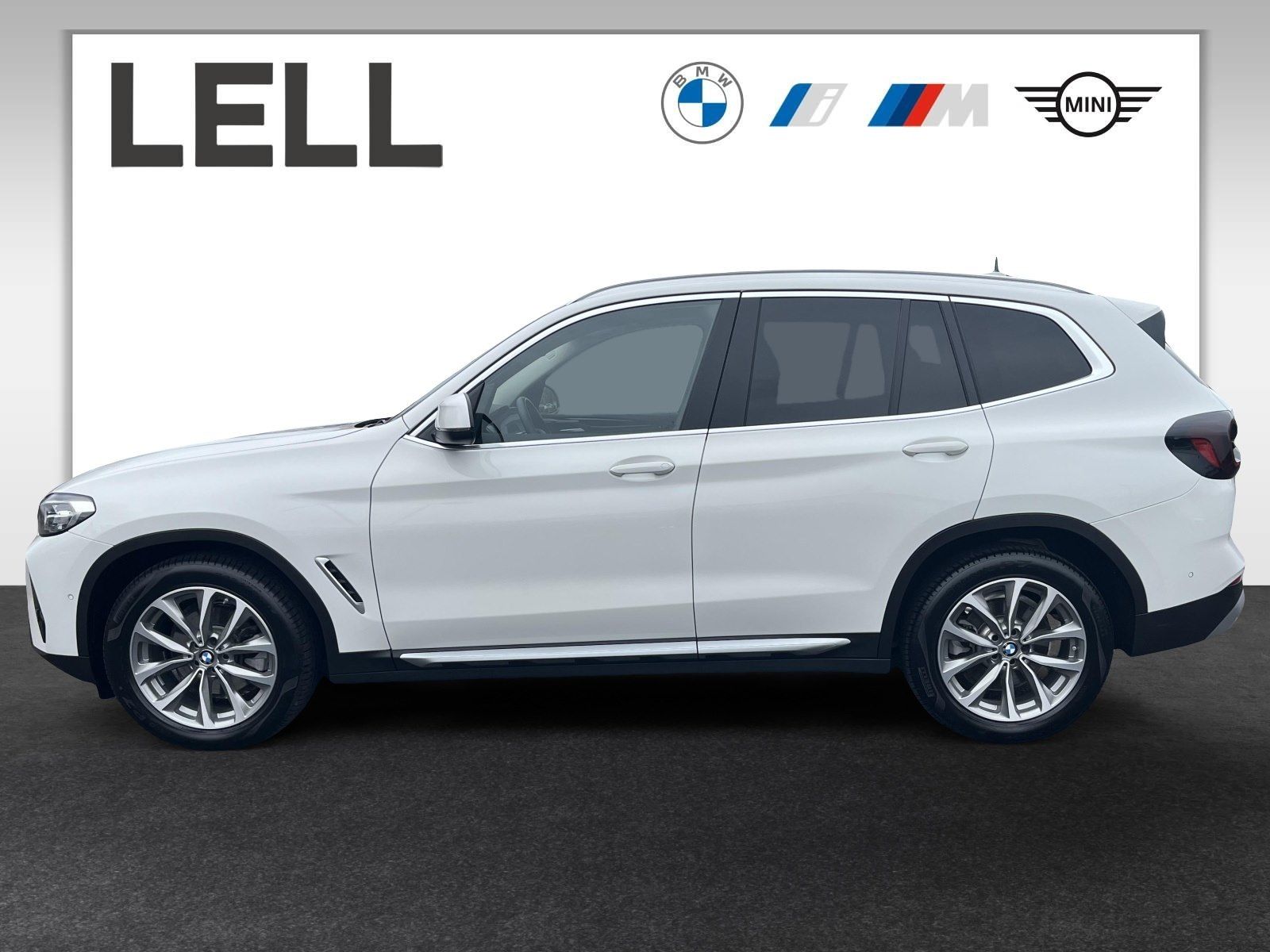 BMW X3 2024 г. Белый, пробег 20220 км
