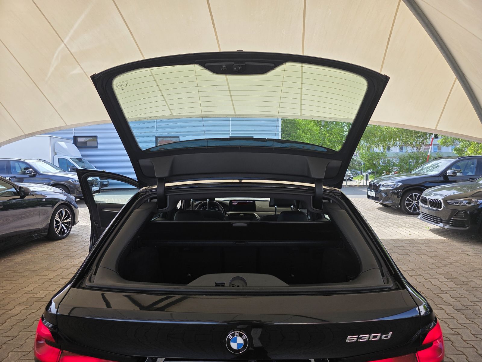 BMW 530 2021 г. Чёрный, пробег 59755 км