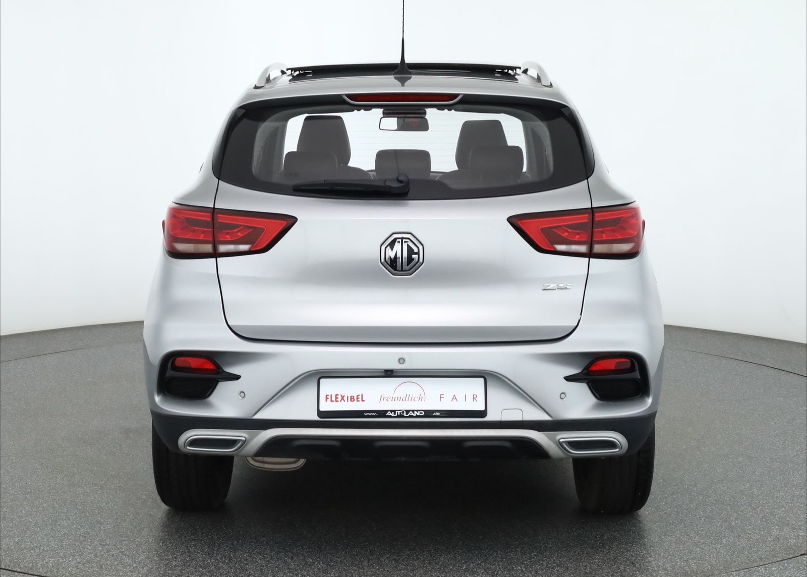 MG ZS 2023 г. Серебристый, пробег 38290 км