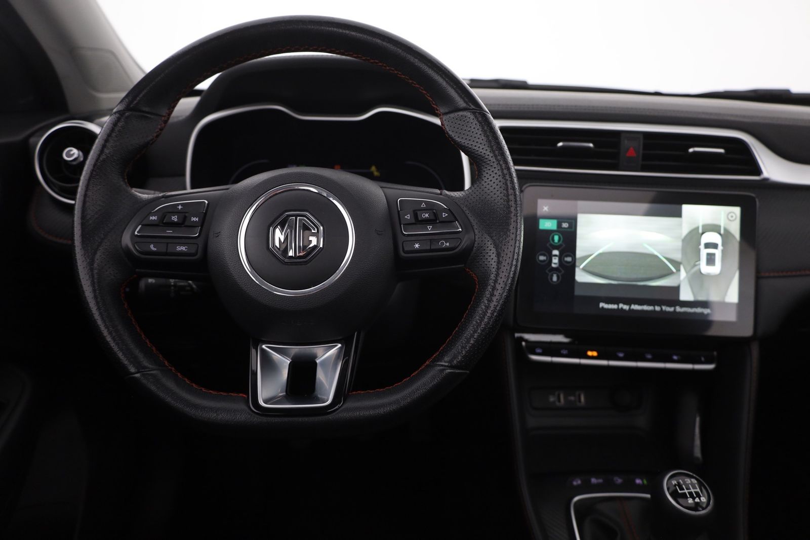 MG ZS 2023 г. Серебристый, пробег 38290 км