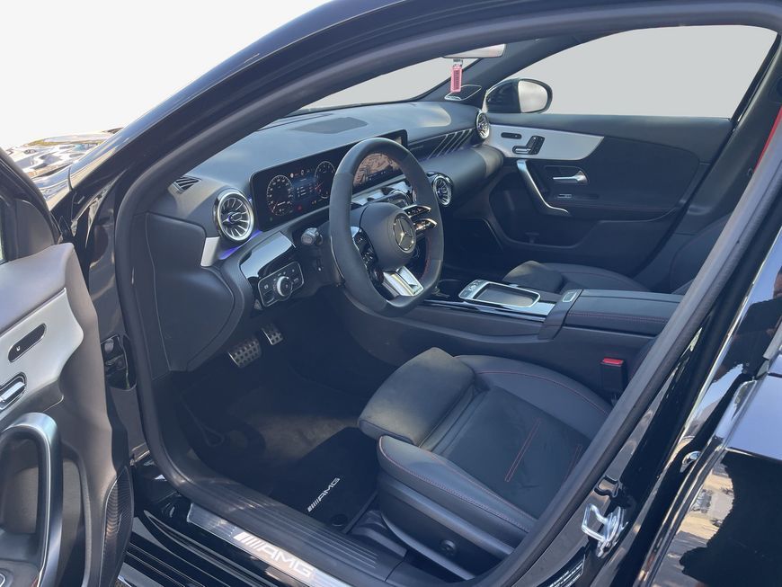 Mercedes-Benz A 45 AMG 2025 г. Чёрный, пробег 3618 км