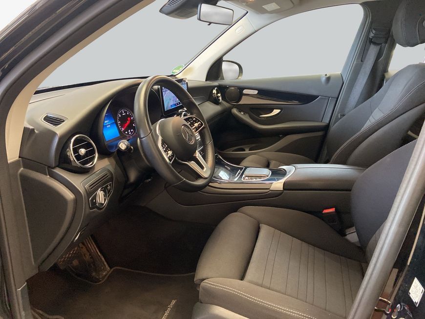 Mercedes-Benz GLC 200 2022 г. Чёрный, пробег 53240 км