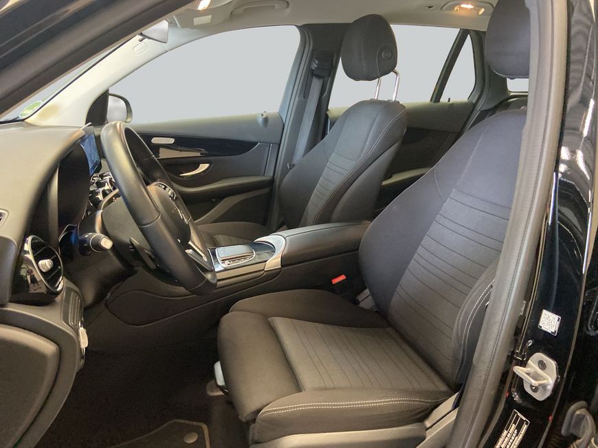 Mercedes-Benz GLC 200 2022 г. Чёрный, пробег 53240 км
