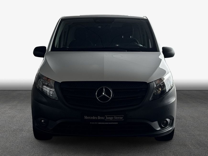 Mercedes-Benz Vito 2024 г. Белый, пробег 11837 км