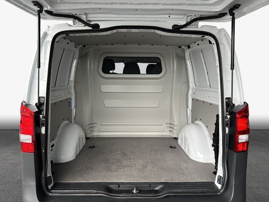 Mercedes-Benz Vito 2024 г. Белый, пробег 11837 км