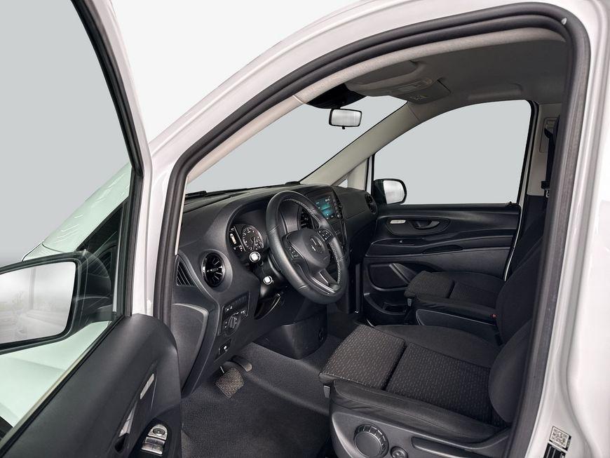 Mercedes-Benz Vito 2024 г. Белый, пробег 11837 км