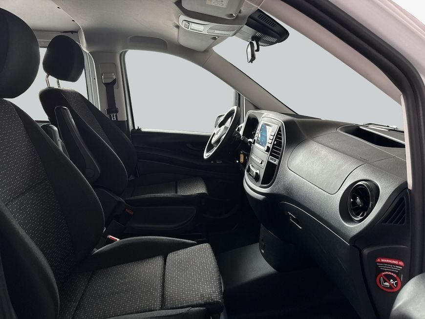 Mercedes-Benz Vito 2024 г. Белый, пробег 11837 км
