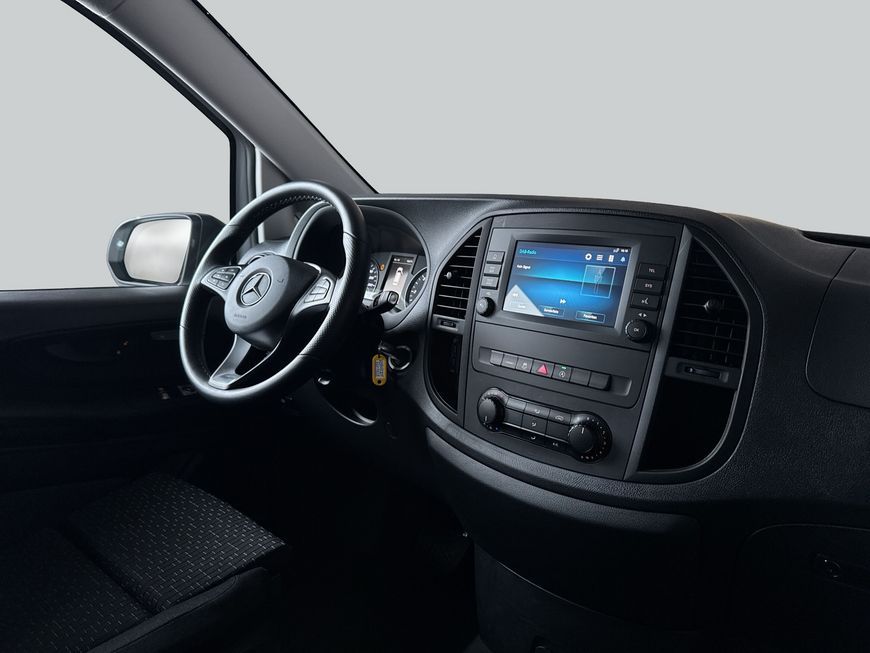 Mercedes-Benz Vito 2024 г. Белый, пробег 11837 км